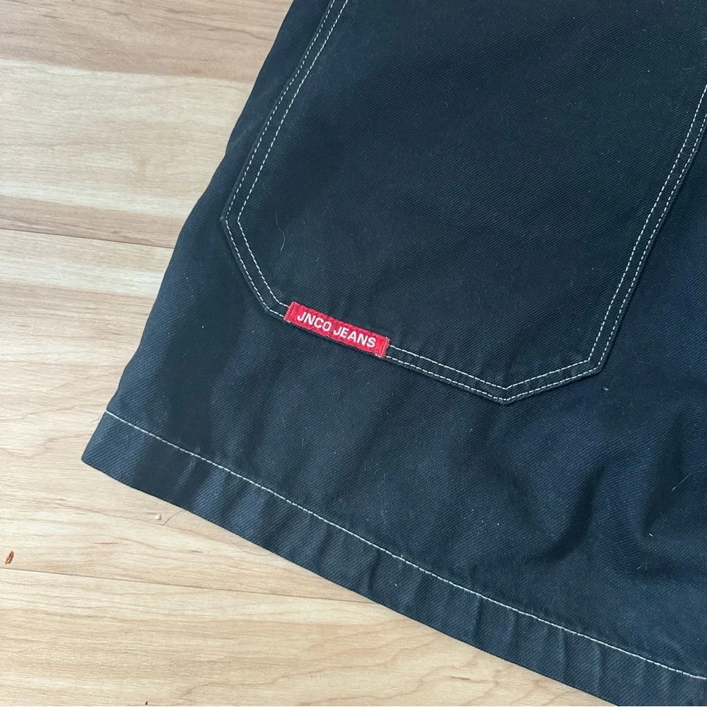 Black JNCO skater shorts with embroidered bulldog on back pocket - Picture 6 of 6